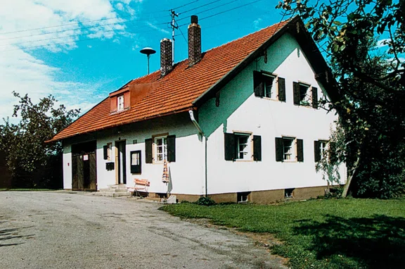 1949 Neubau Gemeindehaus.jpg